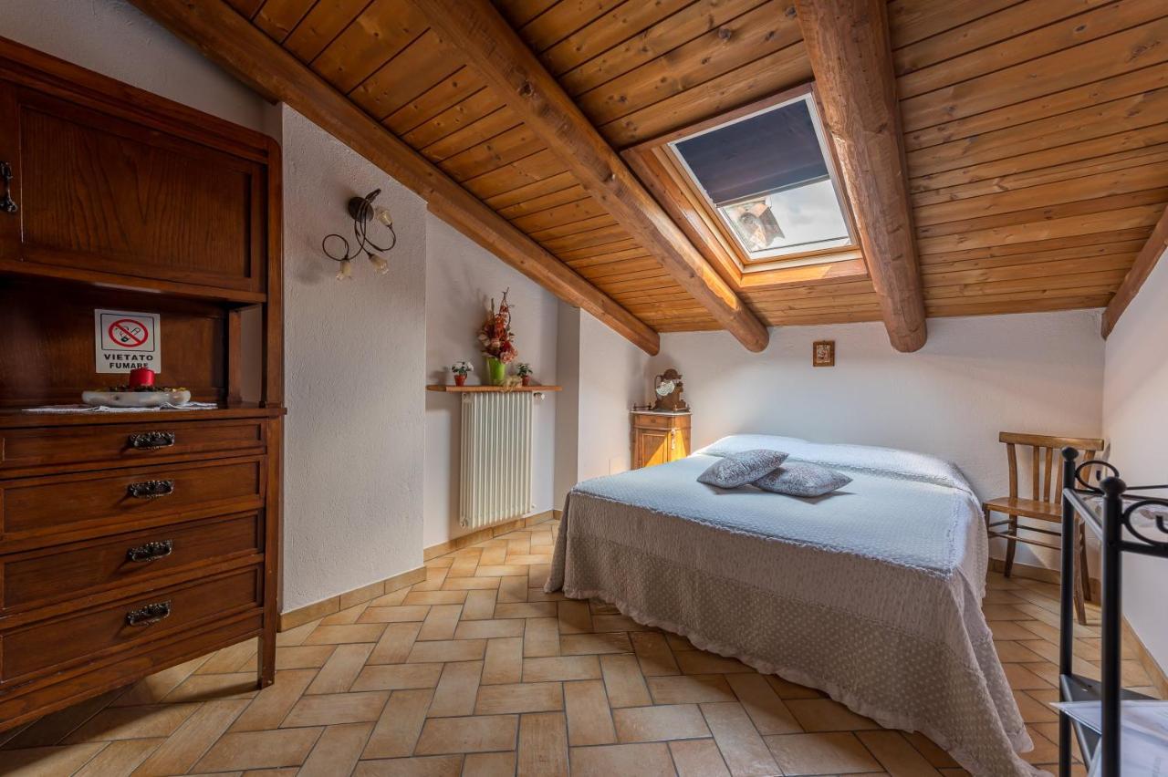 Agriturismo Il Nido Di Bacco Vila Saluzzo Exterior foto