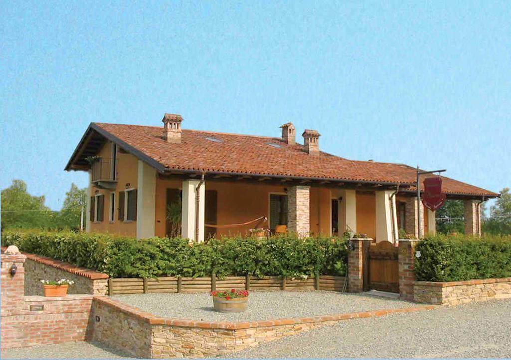Agriturismo Il Nido Di Bacco Vila Saluzzo Exterior foto